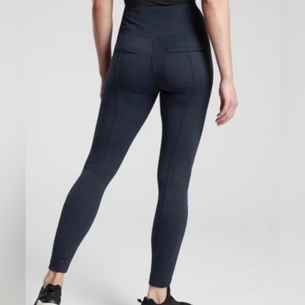 Athleta Delancey Herringbone Tight in Navy Blue Herringbone Pattern Size: M